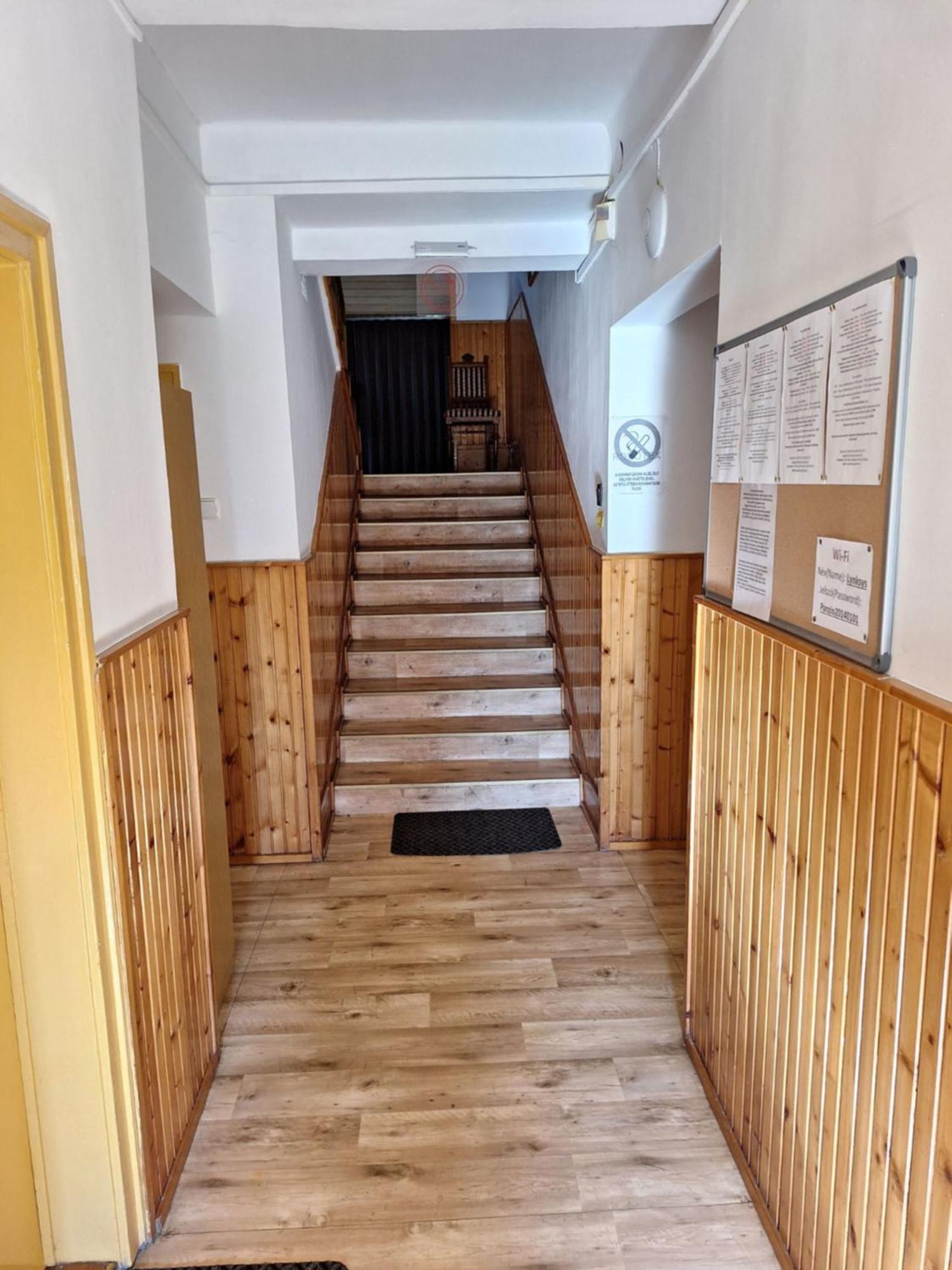 Fenyő Panzió Acomodação com café da manhã Mezőkövesd Exterior foto